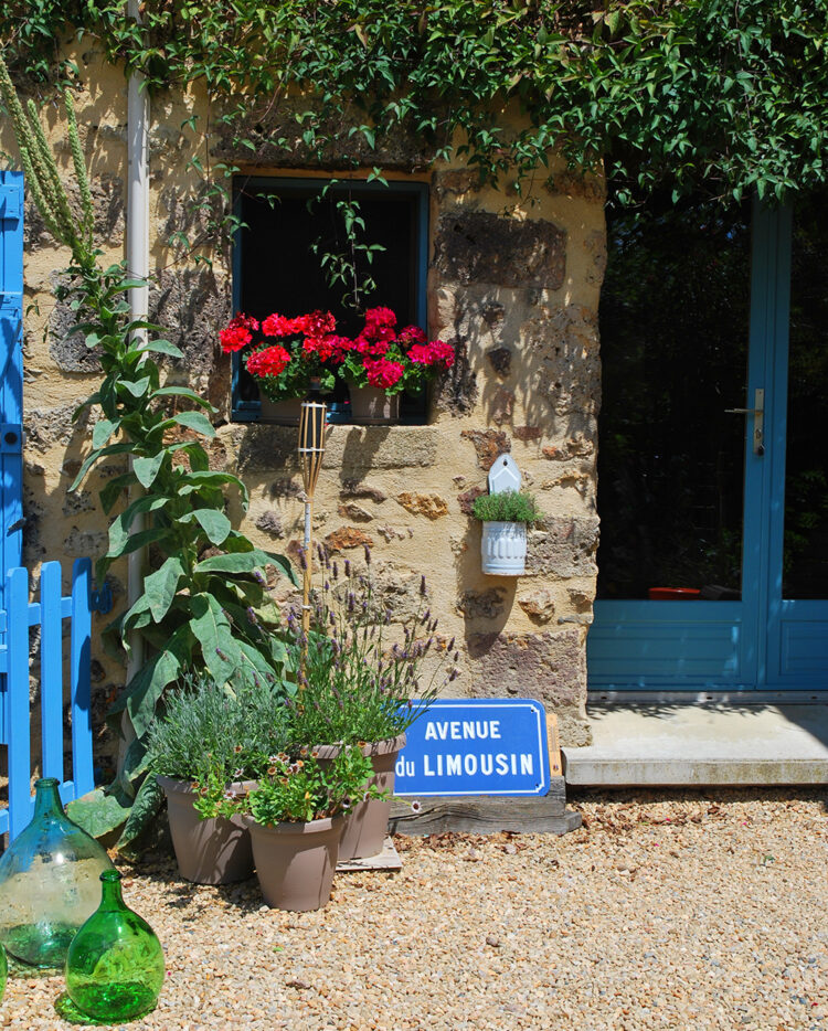 warm sunny welcome awaits you, at holiday Gites Limousin